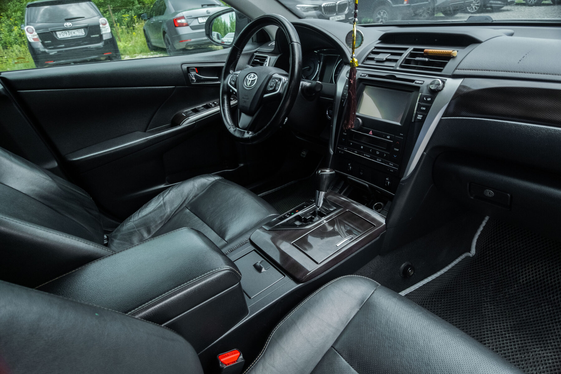 Toyota Camry фото 6
